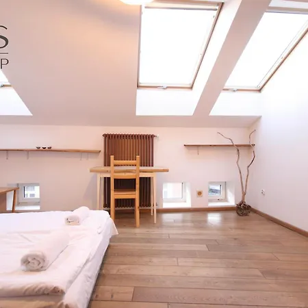 Klasyczny Apartament Obok Wawelu Old Town Krasków Eksteriør bilde